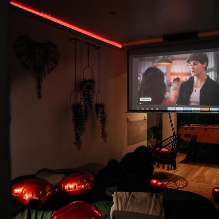 Capsule Thailande I Sauna I Balneo I Console I Jeux En Bois I Cinema I Cour Interieure Trith-Saint-Leger Luaran gambar