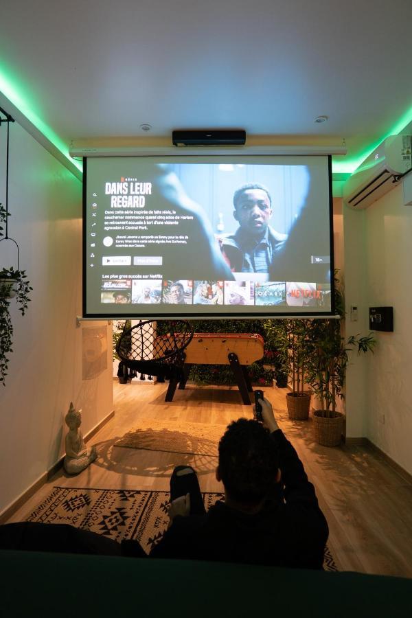 Capsule Thailande I Sauna I Balneo I Console I Jeux En Bois I Cinema I Cour Interieure Trith-Saint-Leger Luaran gambar