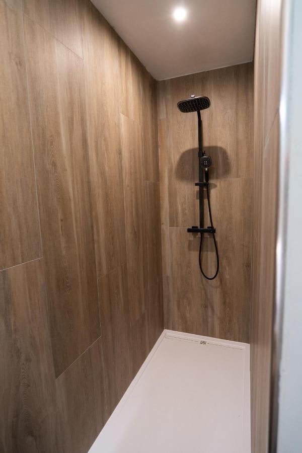 Capsule Thailande I Sauna I Balneo I Console I Jeux En Bois I Cinema I Cour Interieure Trith-Saint-Leger Luaran gambar