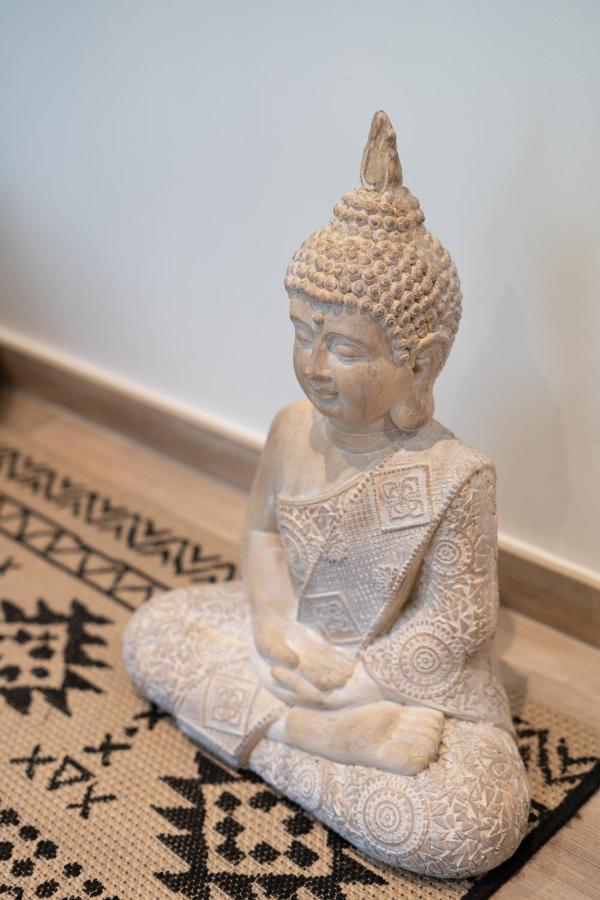 Capsule Thailande I Sauna I Balneo I Console I Jeux En Bois I Cinema I Cour Interieure Trith-Saint-Leger Luaran gambar